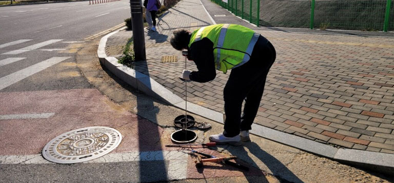 Day/Night Road-Surface Acoustic Leak Detection